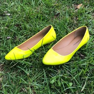Yellow neon flats